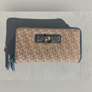 DKNY Beige and Navy Women's Wallet
